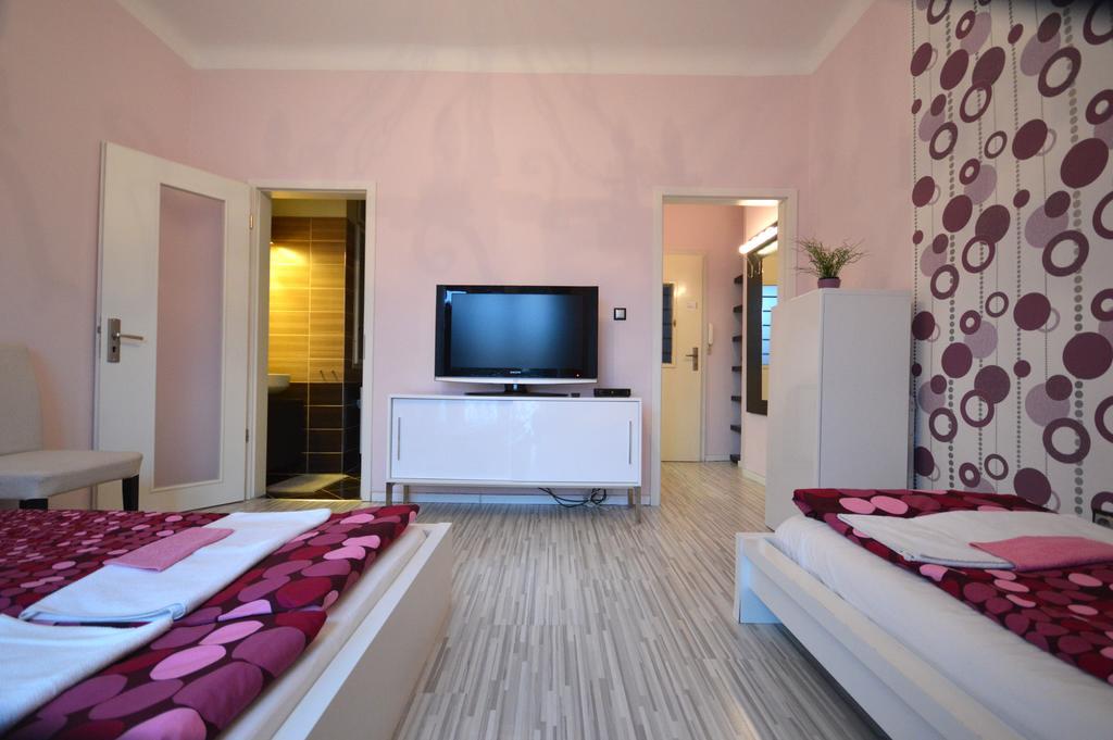 Apartamento Pulse Jackquaters Budapest Exterior foto